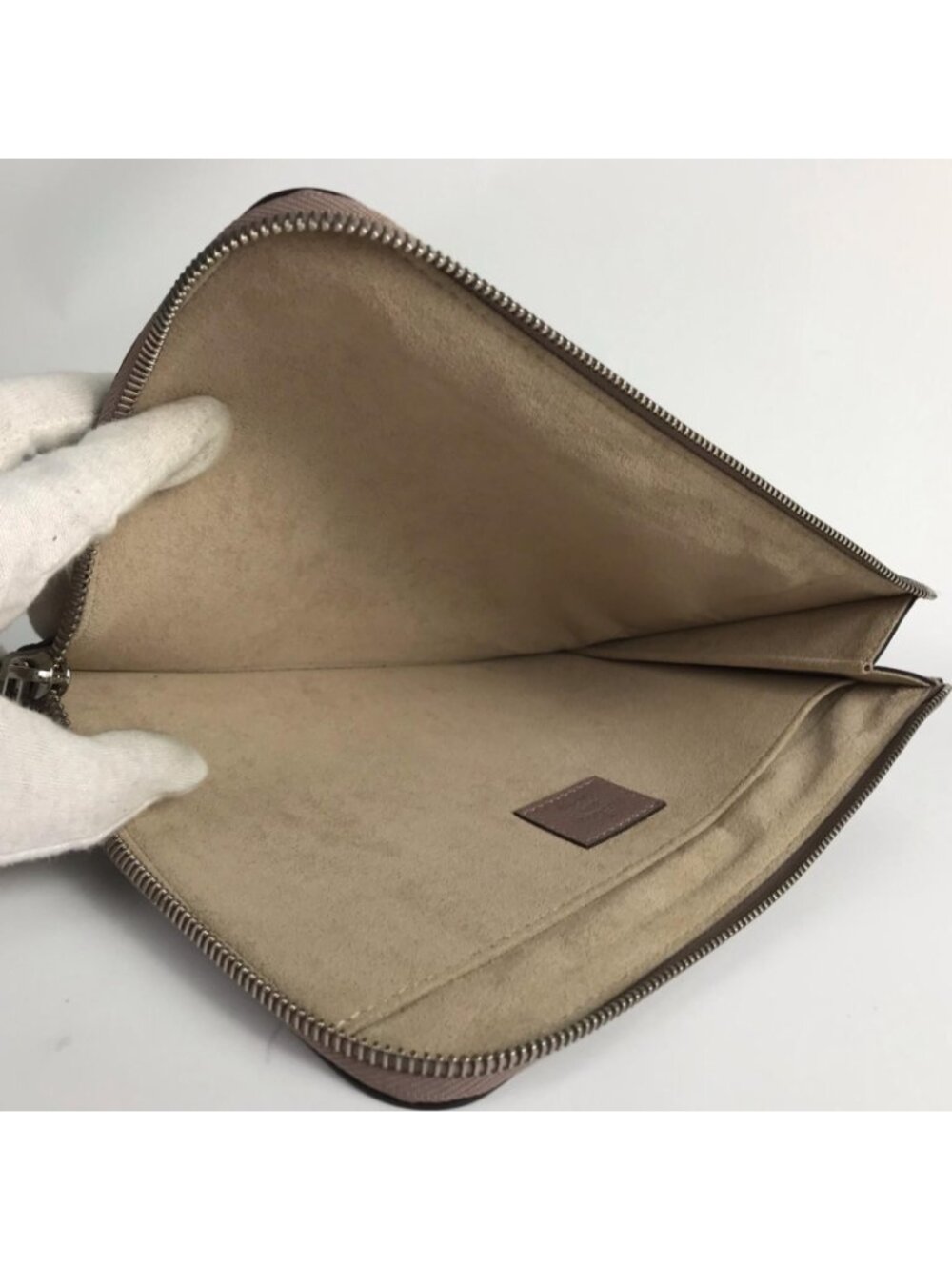 Louis Vuitton Clutch Pochette Jour PM Taurillon Tope with Cloth - Picture 7 of 10